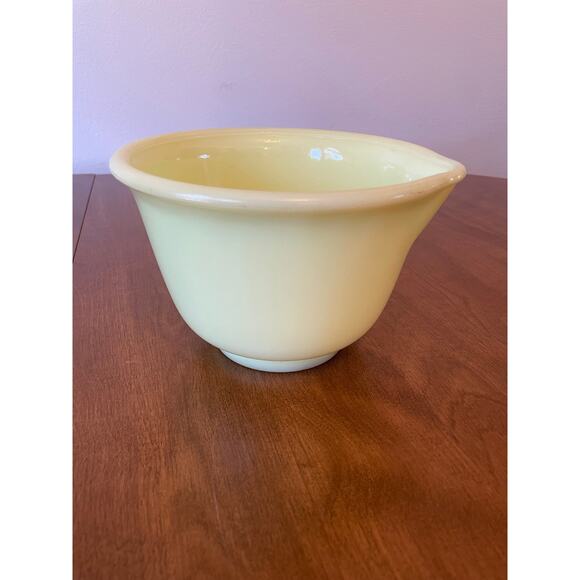 Vintage Hamilton Beach Mixing Bowl - Picture 1 of 4